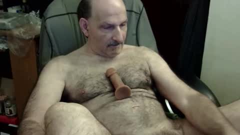 Snapshot of loades182025 chatting on 8, 1, 2026 loades182025 online show from 8, 1, 2026