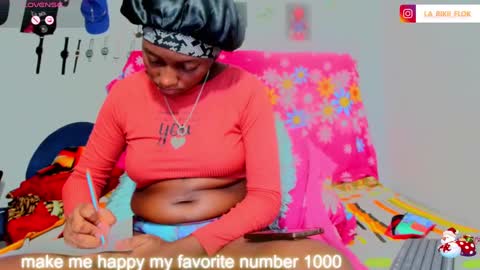 loaisisAdamss online show from 4, 2, 2025