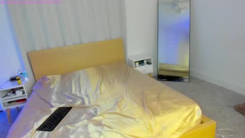 Snapshot of lodaddy_gets_dirty chatting on 25, 2, 2025 lolo 3 online show from 25, 2, 2025