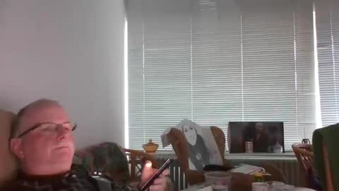 Snapshot of loewe39238 chatting on 16, 1, 2025 loewe39238 online show from 16, 1, 2025