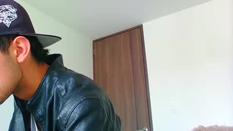 Snapshot of logaan_grey chatting on 2, 1, 2025 logaan_grey online show from 2, 1, 2025