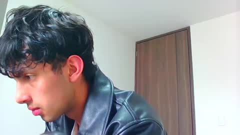 Snapshot of logaan_grey chatting on 4, 1, 2025 logaan_grey online show from 4, 1, 2025