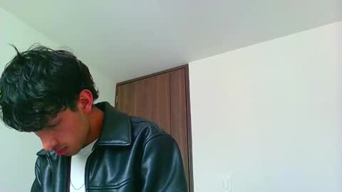 Snapshot of logaan_grey chatting on 4, 1, 2025 logaan_grey online show from 4, 1, 2025