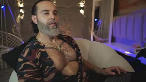 logan_cardenas1 online show from 12, 6, 2026