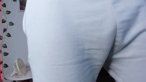 Snapshot of logan_drakex chatting on 2, 3, 2025 LOGAN DRAKE online show from 2, 3, 2025