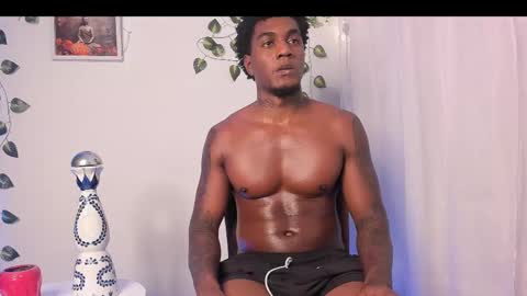 Snapshot of logan_drakex chatting on 12, 3, 2025 LOGAN DRAKE online show from 12, 3, 2025