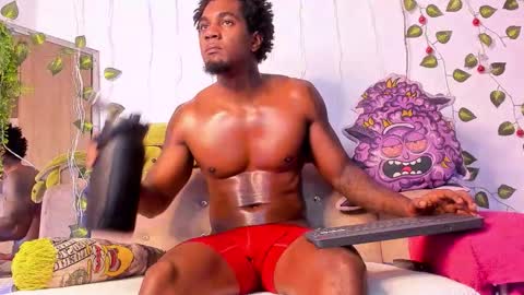 Snapshot of logan_drakex chatting on 4, 12, 2025 LOGAN DRAKE online show from 4, 12, 2025