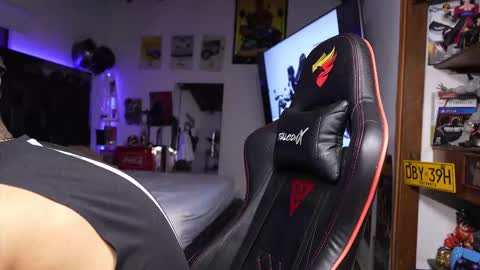 logan_hugh8 online show from 16, 3, 2026