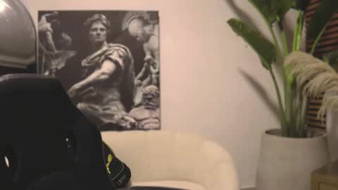 logan_varela online show from 16, 2, 2025