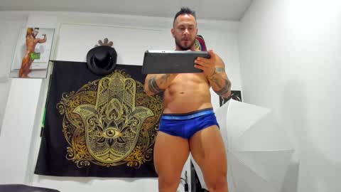 LOGAN WHITTERS online show from 19, 12, 2024