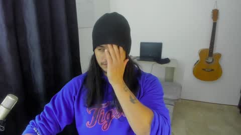 Snapshot of loganhot22 chatting on 11, 1, 2025 Logan online show from 11, 1, 2025