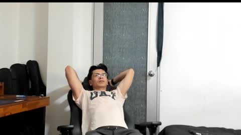 Snapshot of logannick chatting on 16, 9, 2025 Logan online show from 16, 9, 2025