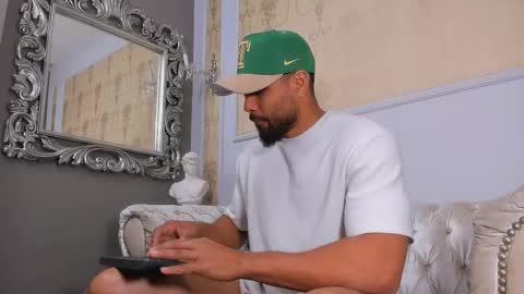 U can call me Logan online show from 8, 10, 2025