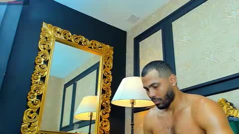 Snapshot of logansimmons chatting on 11, 3, 2026 U can call me Logan online show from 11, 3, 2026