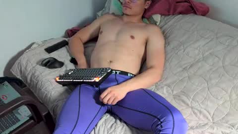 Snapshot of loitonon chatting on 27, 10, 2025 WindMaster whole online show from 27, 10, 2025