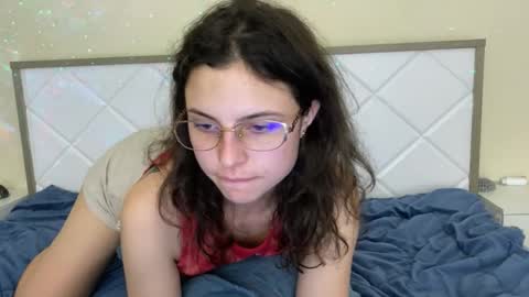 Snapshot of lola_aspis chatting on 3, 10, 2025 lola_aspis online show from 3, 10, 2025