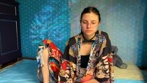 Snapshot of lola_aspis chatting on 1, 11, 2025 lola_aspis online show from 1, 11, 2025