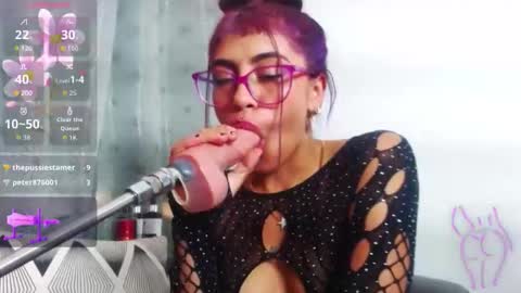 layla online show from 11, 9, 2025