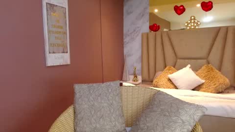 Lola online show from 12, 9, 2025