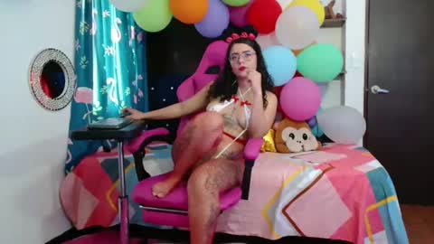 lola_fiery online show from 11, 9, 2025
