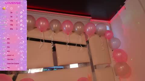 Snapshot of lola_js chatting on 10, 10, 2025 lola_js online show from 10, 10, 2025