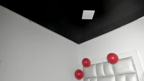 lola_js online show from 24, 4, 2026