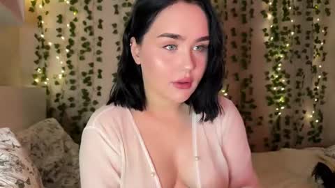 lola_razee online show from 18, 7, 2026