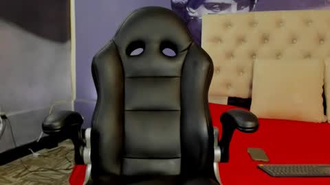 lola red online show from 27, 2, 2025