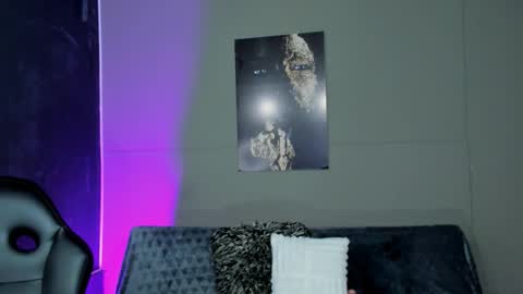 lola red online show from 4, 2, 2026