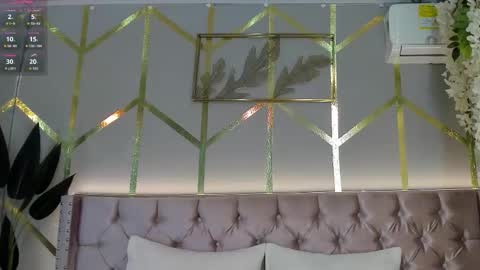 lola_saenz__ online show from 1, 3, 2026