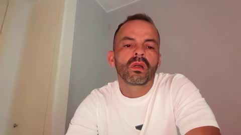 lolaandresbis online show from 17, 5, 2026