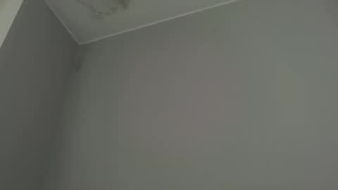 lolaandresbis online show from 7, 6, 2026