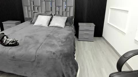 Snapshot of lolaangellx chatting on 17, 11, 2025 Lola Angel online show from 17, 11, 2025