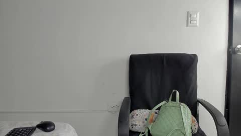 lolabunnysc online show from 15, 5, 2026