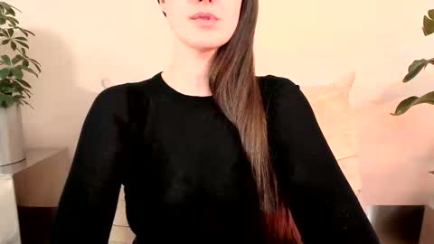 Snapshot of loladom chatting on 8, 9, 2025 Frt Pr1ncess online show from 8, 9, 2025