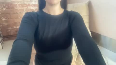 Snapshot of loladom chatting on 25, 9, 2025 Frt Pr1ncess online show from 25, 9, 2025