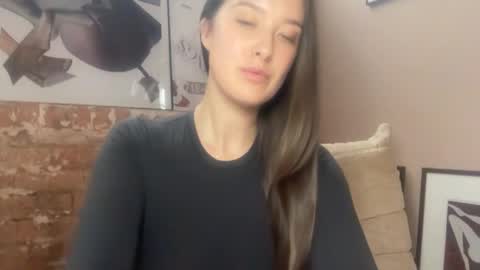 Snapshot of loladom chatting on 7, 10, 2025 Frt Pr1ncess online show from 7, 10, 2025