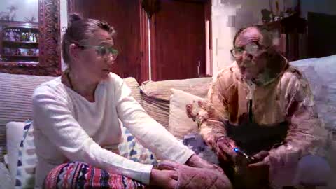 LOLA HUESO y ERIC online show from 14, 2, 2025