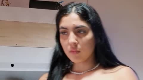 lolalola_12 online show from 29, 10, 2025