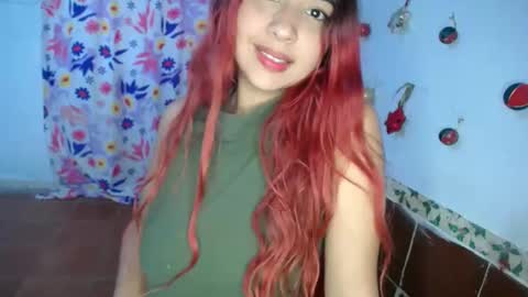 Snapshot of lolamourin chatting on 17, 11, 2025 lolamourin online show from 17, 11, 2025