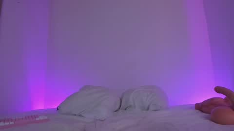 Lola online show from 18, 2, 2025