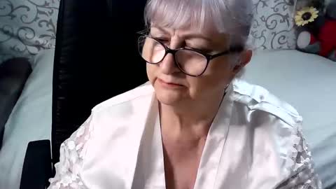 LolkaAlyss online show from 1, 3, 2025