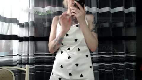 Snapshot of lollifox_1 chatting on 19, 9, 2025 Lisa online show from 19, 9, 2025