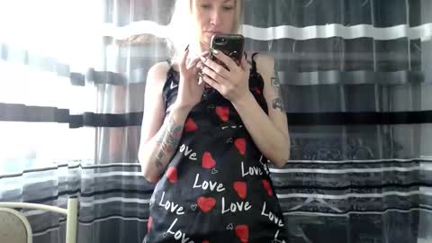 Snapshot of lollifox_1 chatting on 1, 10, 2025 Lisa online show from 1, 10, 2025