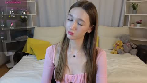 Snapshot of lolly_monica chatting on 6, 1, 2025 Monica online show from 6, 1, 2025