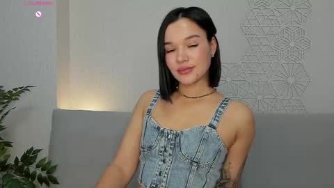 lolly_turner online show from 10, 11, 2025