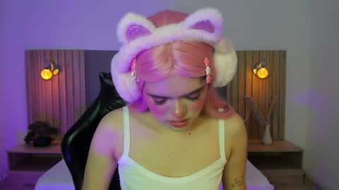 L O L Y online show from 22, 5, 2026