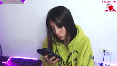 Loly  online show from 18, 4, 2026