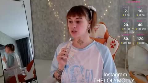 Snapshot of lolymolli chatting on 23, 9, 2025 Molli online show from 23, 9, 2025