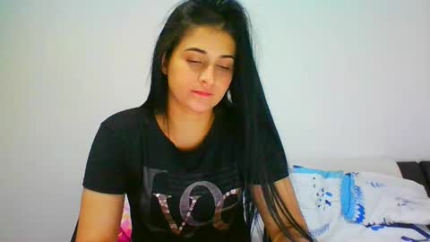 estehfania online show from 19, 12, 2024